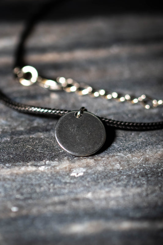 Rund halsband med egen gravyr