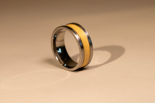 Ring #S06 – Stålring med Ask