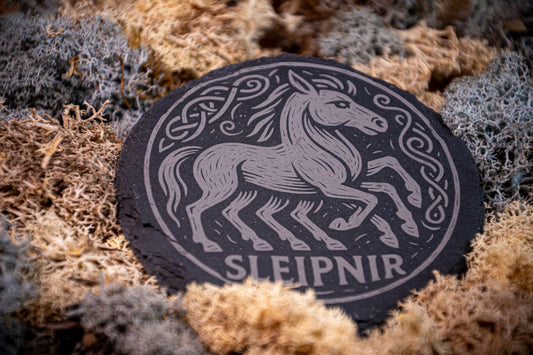 Skifferunderlägg – Sleipnir