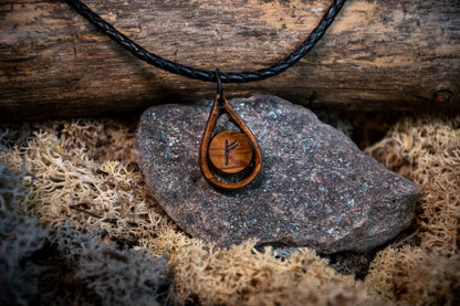 Halsband i olivträ – Runinspirerat smycke