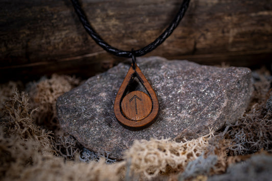 Halsband i Valnötsträ – Runinspirerat smycke