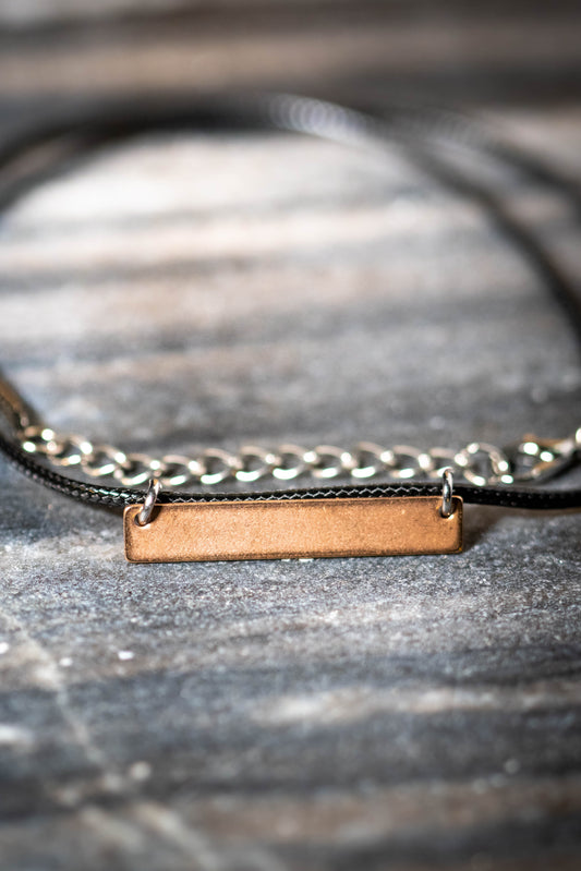 Avlång halsband med egen gravyr