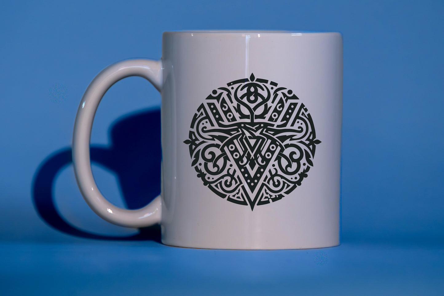 Vikingamugg – V Symbol