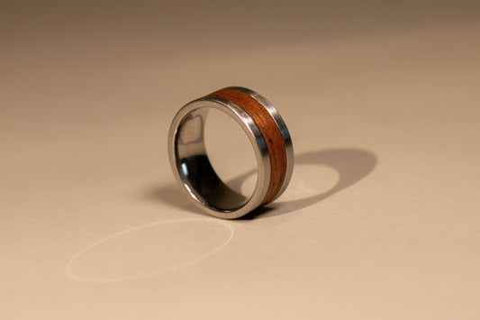 Ring #S03 – Stålring med Rosenträ